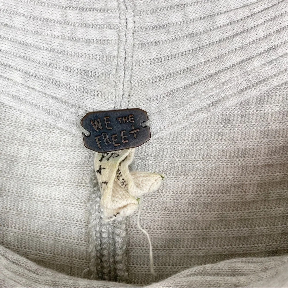 Free People Lightweight Gray Ribbed Sweater - Picture 5 of 16